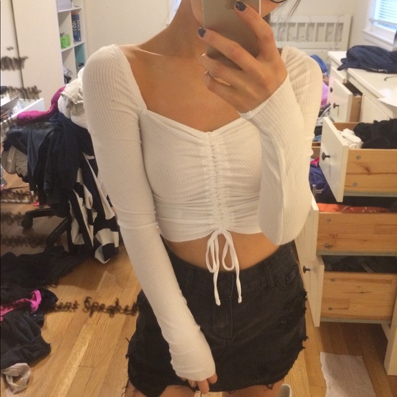 New with tag White ruched long sleeve white top xs - Picture 3 of 5